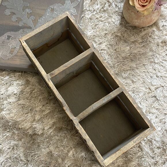 Set of (2) Gray Wooden Made in India Home Goods Metallic Pieces - Picture 5 of 10